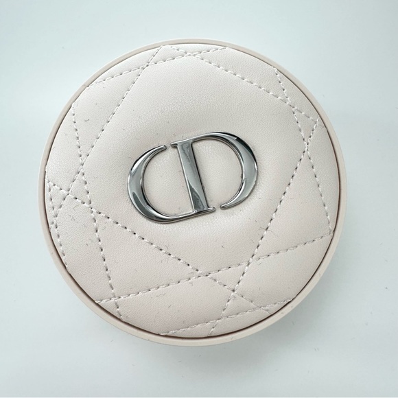 Dior Forever Cushion Powder Medium - Picture 7 of 11